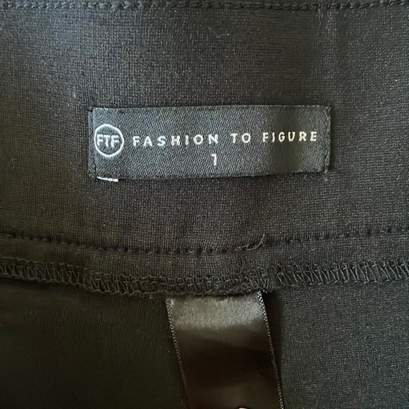 Fashion to Figure Pants - Fashion To Figure Aide Detail Pull On Leggings